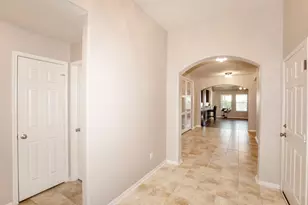 349 Lake Line Dr, Alvin, TX 77511 - Photo 3