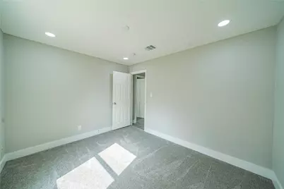 5718 Cherry, Houston, TX 77026 - Photo 11