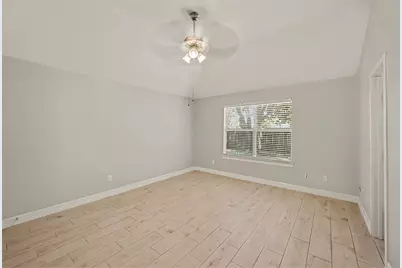 18806 S Wimbledon Drive, Katy, TX 77449 - Photo 11