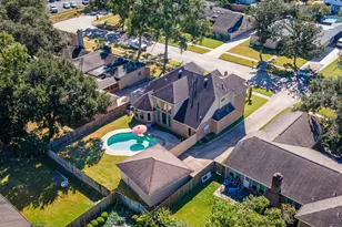 15811 Crestbrook Dr, Houston, TX 77059 - Photo 43