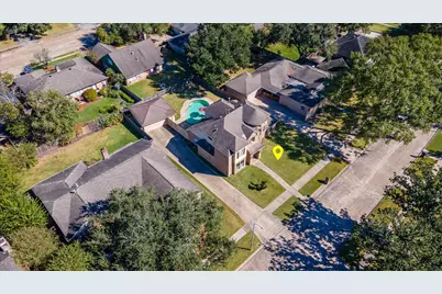 15811 Crestbrook Drive, Houston, TX 77059 - Photo 43