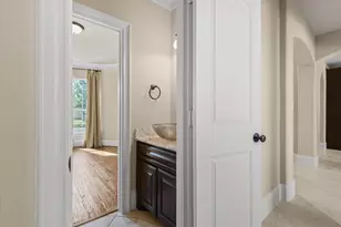15811 Crestbrook Dr, Houston, TX 77059 - Photo 21