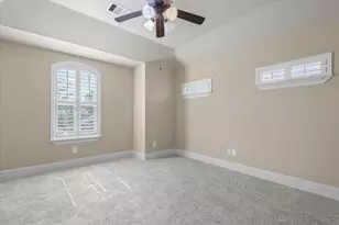 15811 Crestbrook Dr, Houston, TX 77059 - Photo 35