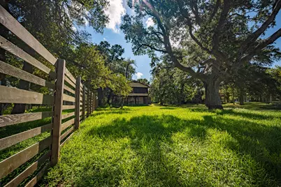 69 Live Oak Bend, Bay City, TX 77414 - Photo 23