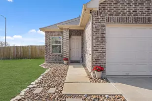 5108 Frisch St, Houston, TX 77048 - Photo 3