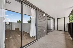 3015 Walnut Bend Ln Ln, Houston, TX 77042 - Photo 19