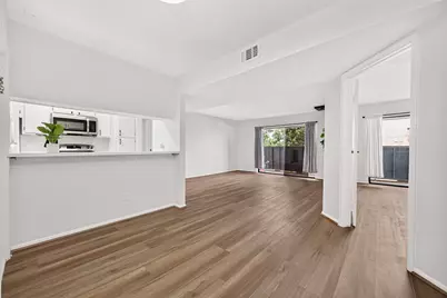 3015 Walnut Bend Lane Lane #31, Houston, TX 77042 - Photo 1