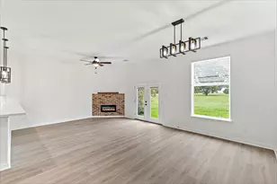 14828 Spica Ct, Willis, TX 77318 - Photo 5