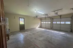 212 Dogwood St, Lake Jackson, TX 77566 - Photo 23