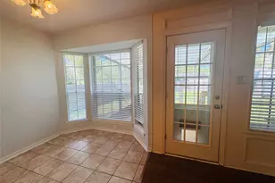 212 Dogwood St, Lake Jackson, TX 77566 - Photo 7