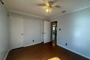 212 Dogwood St, Lake Jackson, TX 77566 - Photo 13