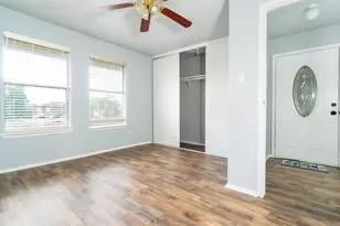 418 Garland Dr, Lake Jackson, TX 77566 - Photo 5