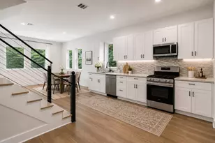 891 Lucky St, Houston, TX 77088 - Photo 3