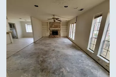 449 Stephen F Austin Drive, Conroe, TX 77302 - Photo 9