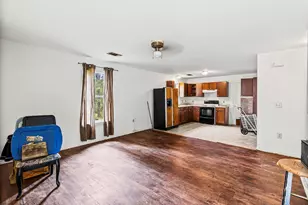 1040 Monroe St, Crockett, TX 75835 - Photo 5