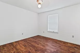 1040 Monroe St, Crockett, TX 75835 - Photo 11