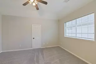2610 W Bainbridge Cir, Pearland, TX 77584 - Photo 17
