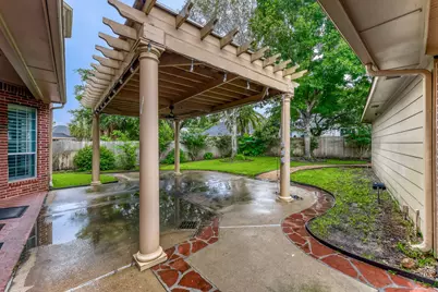 2610 W Bainbridge Circle, Pearland, TX 77584 - Photo 25