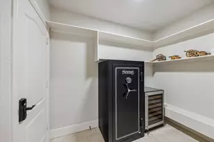 529 Southport Ln, Kemah, TX 77565 - Photo 45