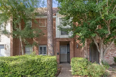 1404 Walnut Bend Lane #23, Houston, TX 77042 - Photo 1