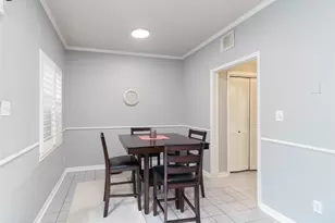 1404 Walnut Bend Ln, Houston, TX 77042 - Photo 7