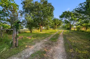 36622 Tompkins Rd, Hempstead, TX 77445 - Photo 3