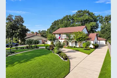 18626 Point Lookout Drive, Nassau Bay, TX 77058 - Photo 7