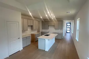 7042 Brilliance Dr, Richmond, TX 77469 - Photo 3