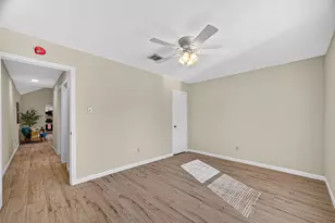 13822 Northlake Dr, Houston, TX 77049 - Photo 17