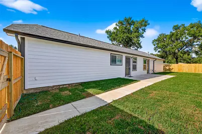 13822 Northlake Drive, Houston, TX 77049 - Photo 19