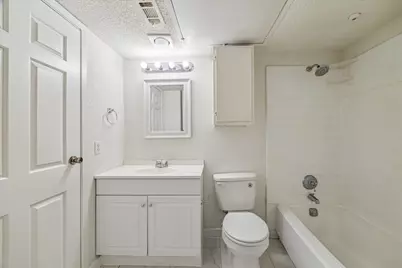 10855 Meadowglen Lane #1030, Houston, TX 77042 - Photo 9