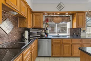 4410 Heatherwilde St, Sugar Land, TX 77479 - Photo 15