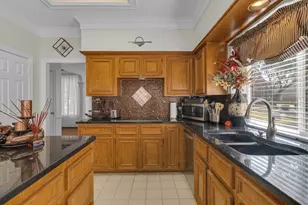 4410 Heatherwilde St, Sugar Land, TX 77479 - Photo 13