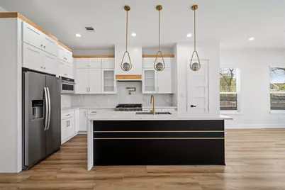 306 E 40th Street #A, Houston, TX 77018 - Photo 11
