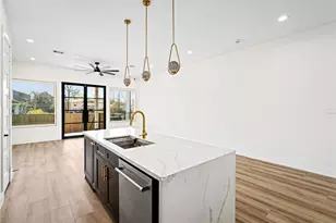 306 E 40th St, Houston, TX 77018 - Photo 13