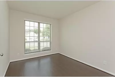 3327 Summerwood Lane, Pearland, TX 77584 - Photo 9