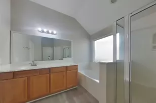 1318 Auburn View Ln, Fresno, TX 77545 - Photo 9