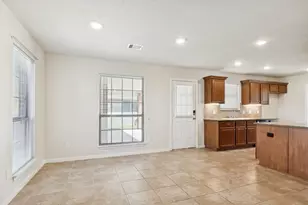 6739 Conroe Cir, Manvel, TX 77578 - Photo 9