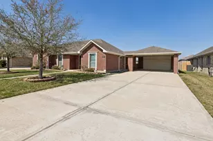 6739 Conroe Cir, Manvel, TX 77578 - Photo 3