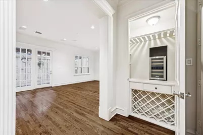 5823 Augusta Court, Houston, TX 77057 - Photo 7