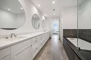 2325 Welch St, Houston, TX 77019 - Photo 11