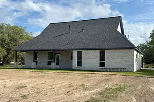 45 Center Tree Dr, Palacios, TX 77465 - Photo 5