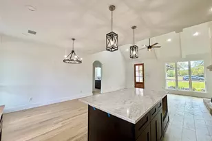 45 Center Tree Dr, Palacios, TX 77465 - Photo 7