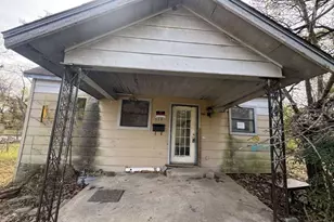 514 E 5th St, Bonham, TX 75418 - Photo 5