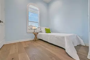 13619 Windlass Cir, Galveston, TX 77554 - Photo 23