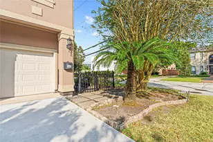 112 White Dr, Bellaire, TX 77401 - Photo 3