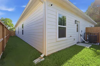 4606 Mallow Street #B, Houston, TX 77051 - Photo 25