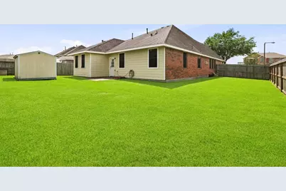 125 Avery Springs Lane, Dickinson, TX 77539 - Photo 35