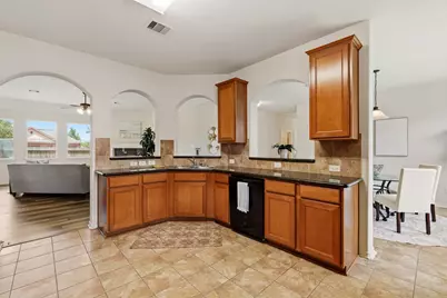 125 Avery Springs Lane, Dickinson, TX 77539 - Photo 17