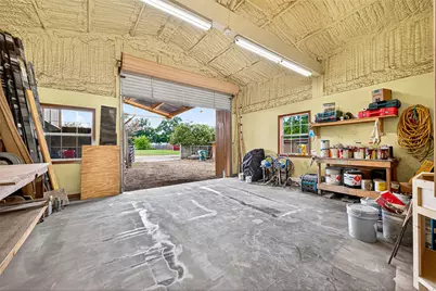 403 White Street, Madisonville, TX 77864 - Photo 33